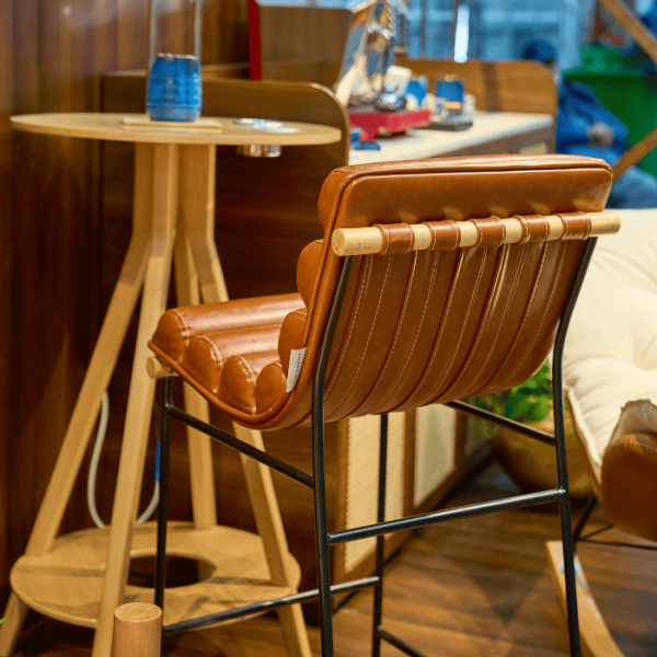 Wavy Bar Chair